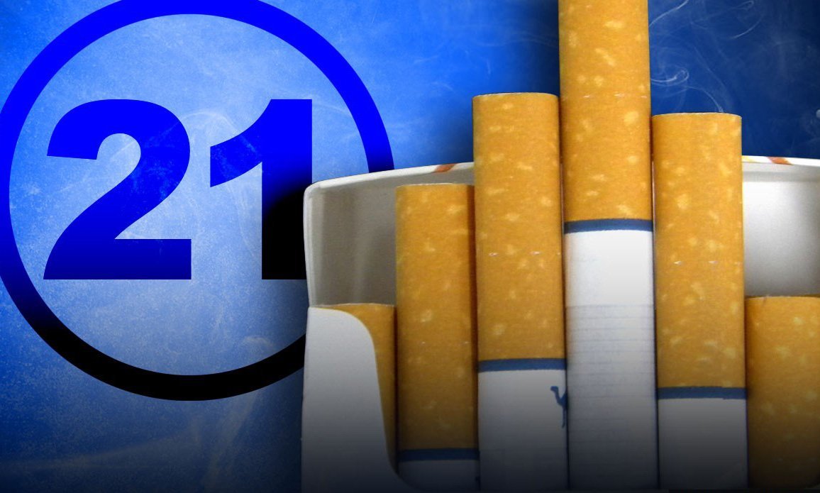California’s Smoking Age Raised to 21: Gov. Brown Signs New Laws