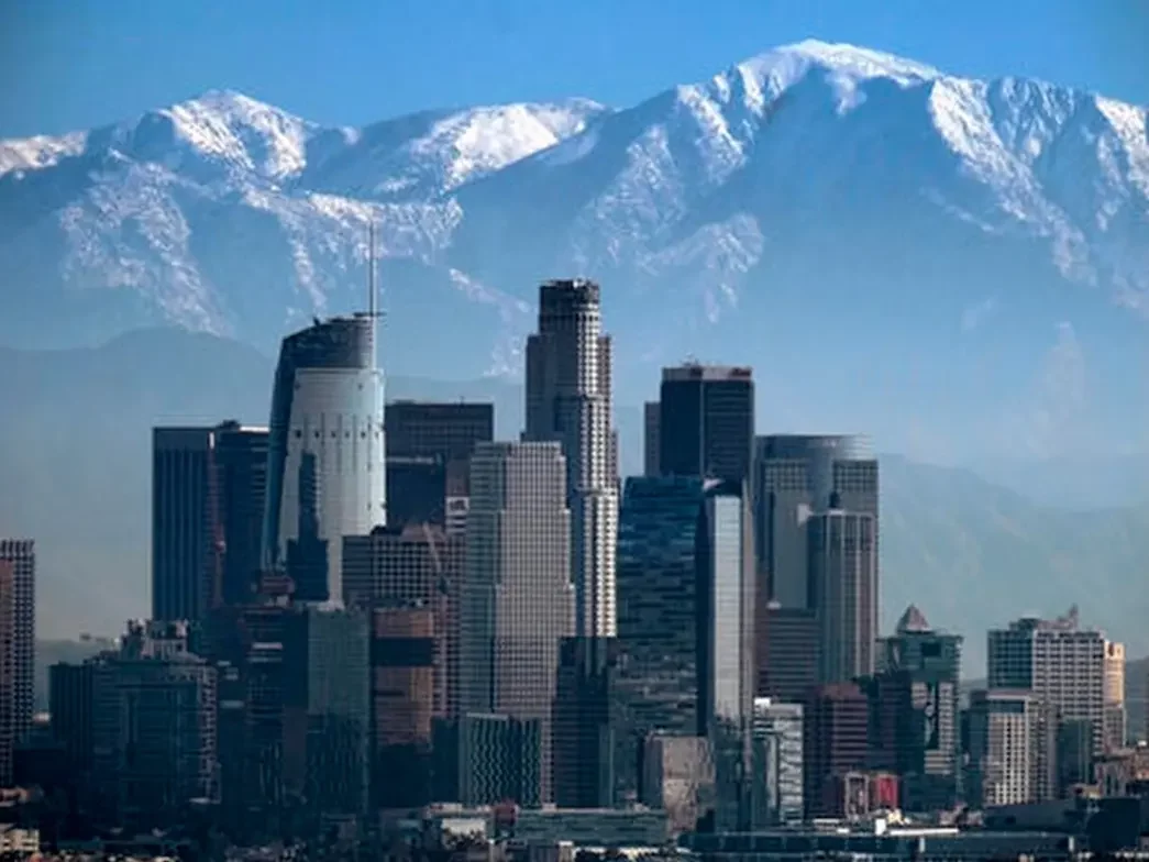 Unprecedented Blizzard Warning Issued In Los Angeles County